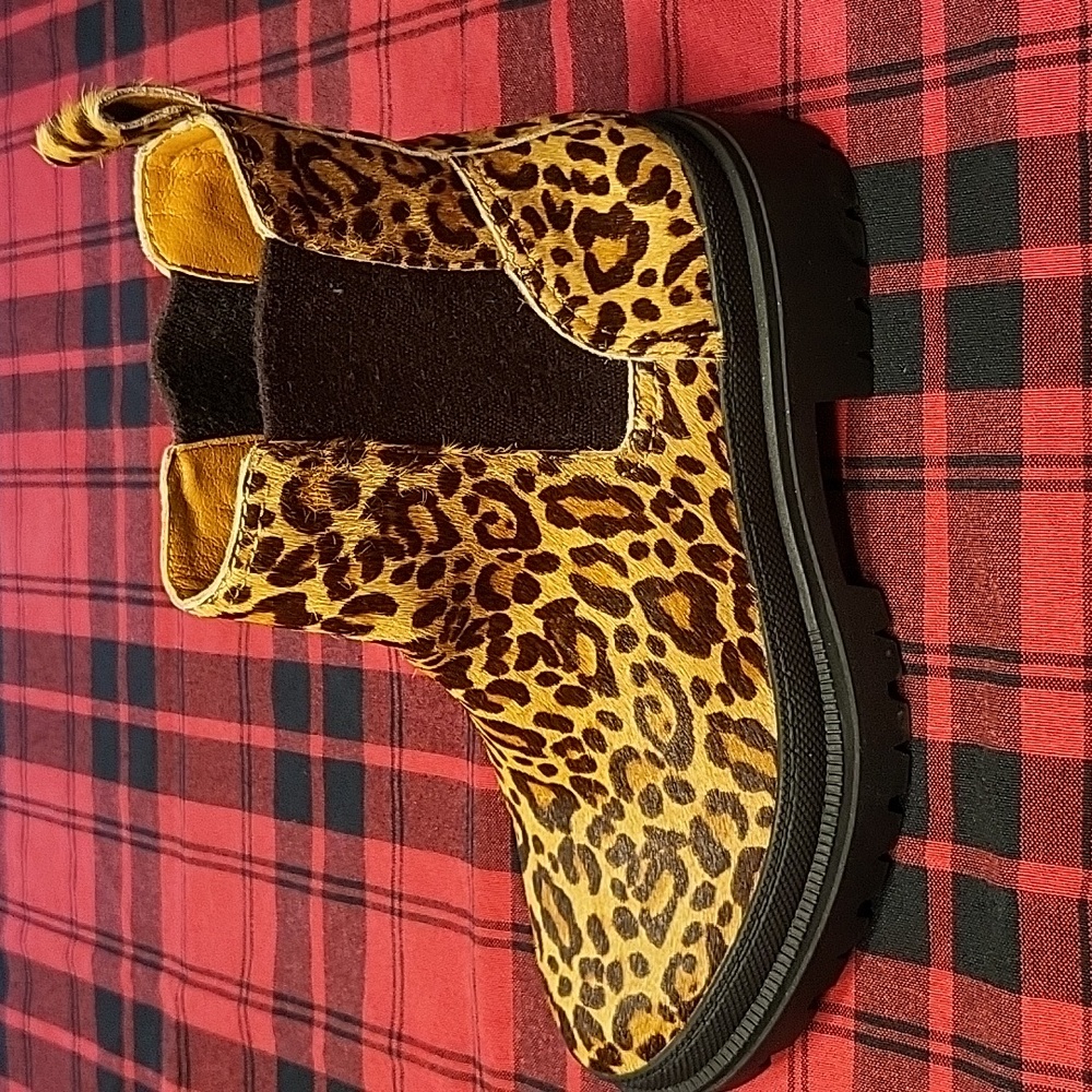 NWOT Lucky Brand Women Emali Tan Black Leopard Calf Hair Lug Sole Combat Boots - Picture 4 of 12